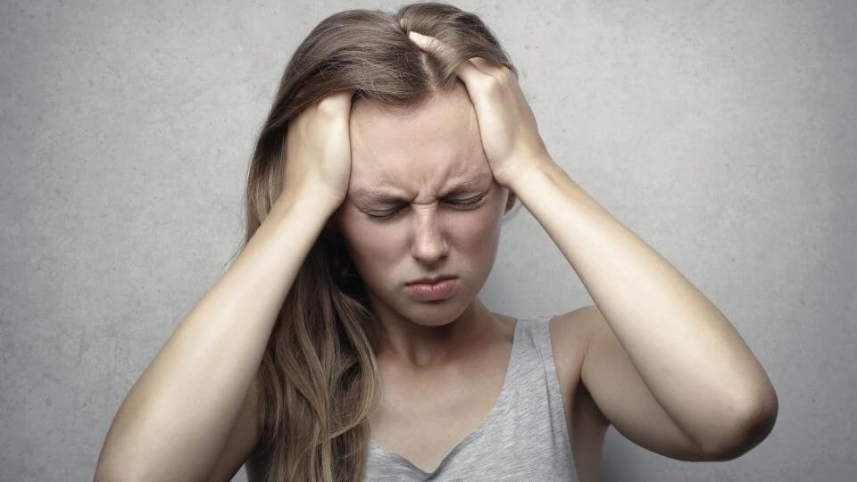 Red light therapy may help make migraines easier to manage.