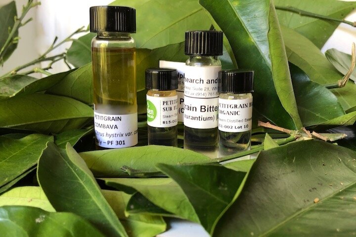 PETITGRAIN EO & HYDROSOL – Aromatherapy...